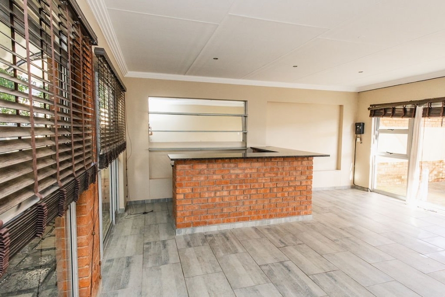 3 Bedroom Property for Sale in Langenhovenpark Free State